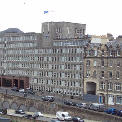 Jurys Inn Edinburgh - Enchanting Travels