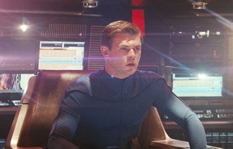 Chris Hemsworth ‘Absolutely’ Willing To Return To Star Trek – TrekMovie.com