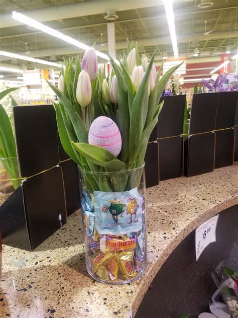 Tulip easter centerpiece | Centerpieces, Easter centerpieces, Tulips