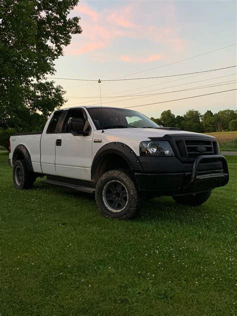 View build 2006 Ford F-150 4WD | Rough Country