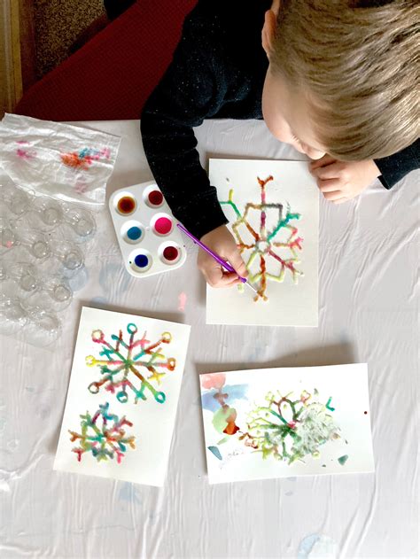 Free Winter Art Project Ideas for Kids | Winter Themed Art Ideas for ...