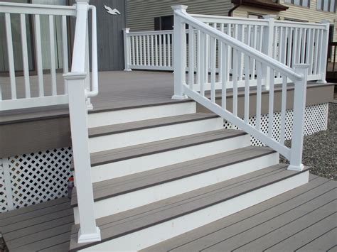 paint deck rails white