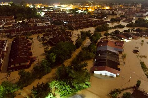 Tracking the Malaysia floods: a visual story | News | Eco-Business ...