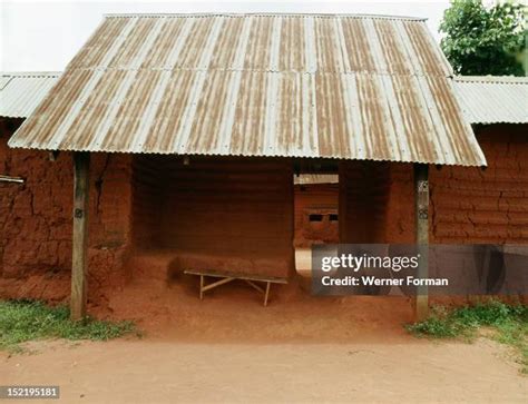 Royal Palace Of The Oba Of Benin Photos and Premium High Res Pictures ...