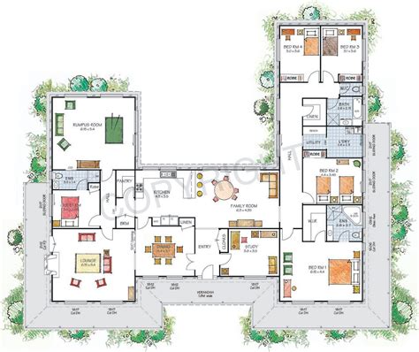 Floor Plan Friday: U-shaped home | Courtyard house plans, U shaped ...