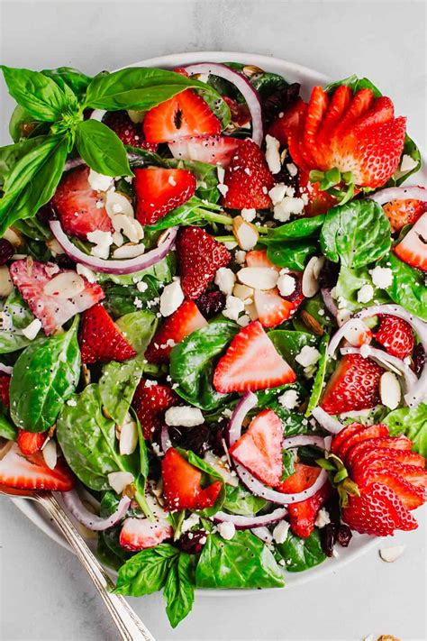 Mouthwatering Strawberry Spinach Salad | The Recipe Critic