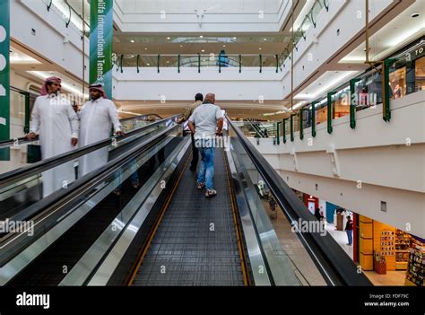 Doha city center mall hi-res stock photography and images - Alamy