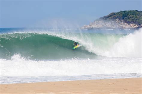 Big Wave Surfing: Kai Lenny at massive Puerto Escondido