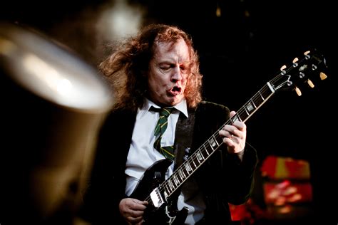 Angus Young Wallpapers (59+ pictures) - WallpaperSet