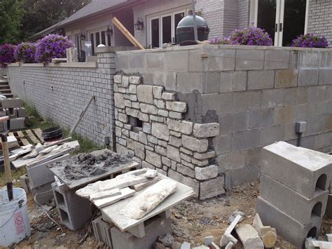 cinder block fence ideas Google Search, 2020 | Istinat duvarları, Bahçe, Mimari