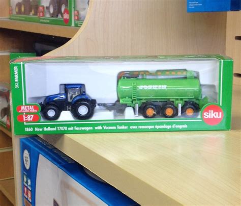 Siku, 1:87,New Holland T7070 Tractor with Joskin Vacuum Tanker, 1860 ...