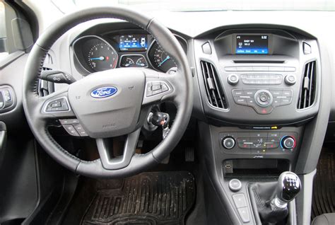 2015 Ford Focus SE 1.0-litre EcoBoost Review – WHEELS.ca