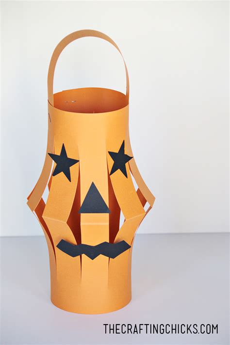 Halloween Paper Lanterns Kid Craft - The Crafting Chicks