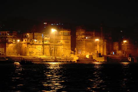 Varanasi at Night - Tiplr