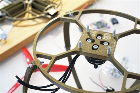 Single-rotor drone: A novel design makes it possible - DroneDJ