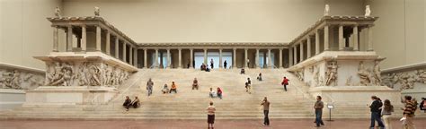 File:Berlin - Pergamonmuseum - Altar 01.jpg - Wikimedia Commons