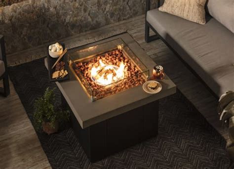 Fire Pit Chair Ideas | Living Spaces