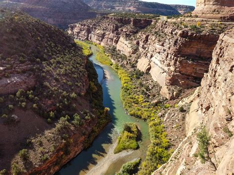 Hanging Flume Overlook – Uravan, CO | Historic Cliffside Railroad Ruins