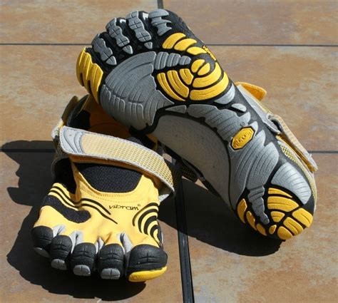 Vibram Fivefingers KomodoSport Review and 5K Race Report