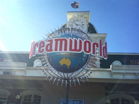 Dreamworld Theme Park - Queensland - by kirsten baz