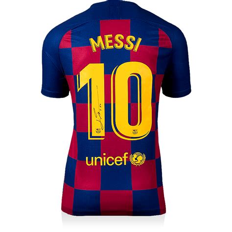 √ Lionel Messi Signed Jersey