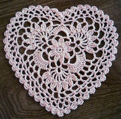 40 Pretty and Easy Crochet Doily for Beginners - Bored Art