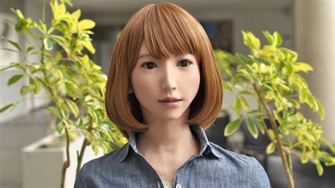 Au Japon, le téléjournal est présenté par un robot nommé Erica | ICI ...