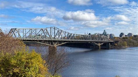 Critics decry plan to demolish Alexandra Bridge, push for refurbished — not replaced — Ottawa ...