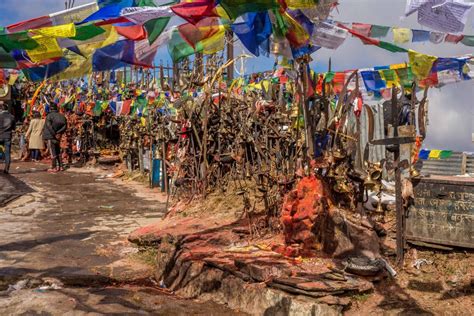 Kalinchowk Travel Guide, Kalinchowk Bhagwati Temple Tour