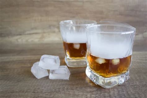 Whiskey ice balls Stock Photos, Royalty Free Whiskey ice balls Images ...