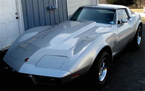 Corvettes for Sale: 1976 Corvette Stingray on Craigslist Has Rare Color ...