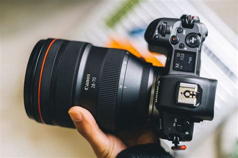 The Best Canon RF Lenses Available Right Now: 6 Top Picks