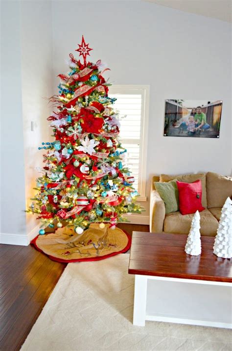 2017 Whimsical Christmas Tree - Sew Woodsy