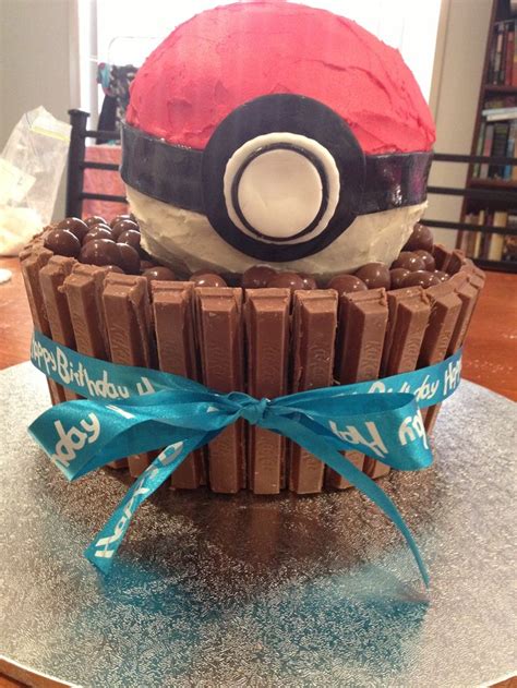 Pokemon ball cake | Pokemon party, Pokemon ball, Pokemon