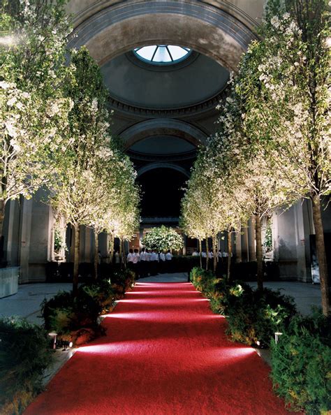 Met Gala Entrances Slideshow | Gala decorations, Event entrance, Grand ...