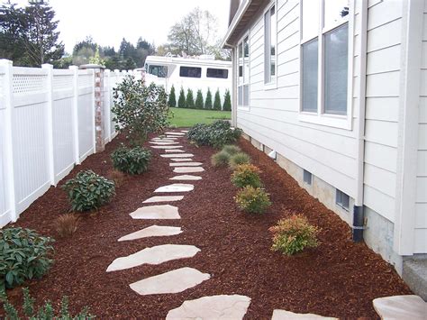 easy diy hardscaping - Google Search | Backyard landscaping designs, Backyard landscaping ...