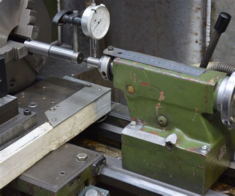 Aligning a Lathe Tailstock (with a Difference). : 7 Steps (with ...