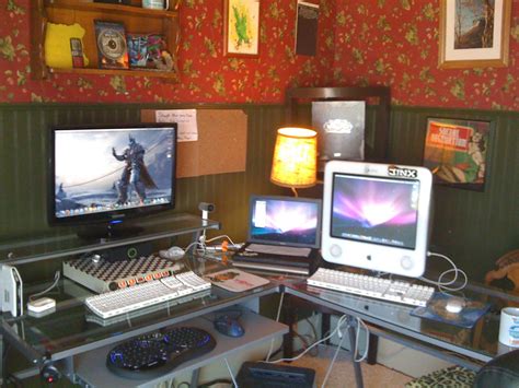 My old setup from 2009 Gamer Office, Office Computer Desk, Computer ...