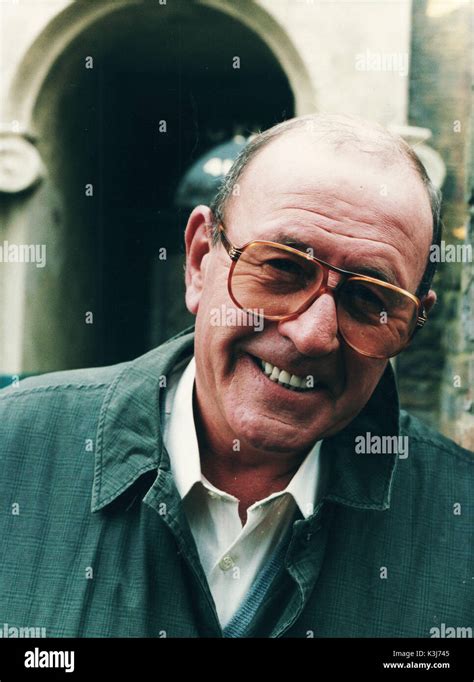 EASTENDERS MIKE REID as Frank Butcher Stock Photo: 157138021 - Alamy