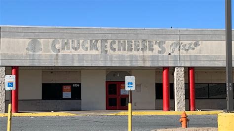 Abandoned Chuck-E- Cheeses right next to the DEPLORABLE ABANDONED AMES— Essex, MD #Animatronics ...