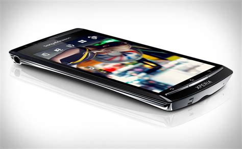 Sony Ericsson Xperia Arc | Uncrate