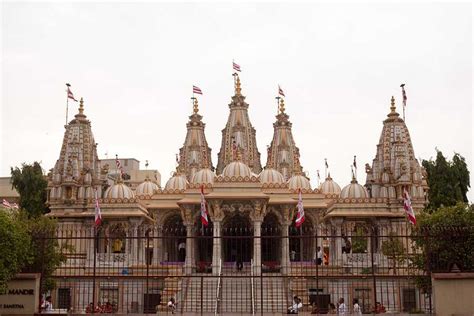 Swaminarayan Temple Ahmedabad, Timings, History, Built