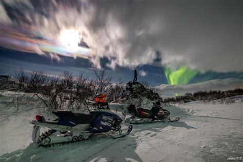 Northern light Snowmobile tour - Geotravel Iceland