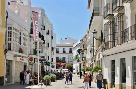 Descubre Chiclana de la Frontera: sus fiestas, tradiciones y gente