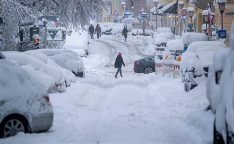 More than 700 flights cancelled as Munich sees heavy snowfall | CNN