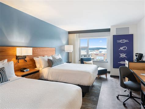 Everett Hotels | Hotel Indigo® Seattle Everett Waterfront Photo Gallery