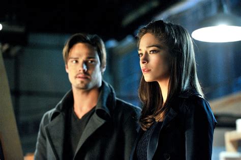 Kristin Kreuk - Beauty and the Beast TV Series Photos • CelebMafia