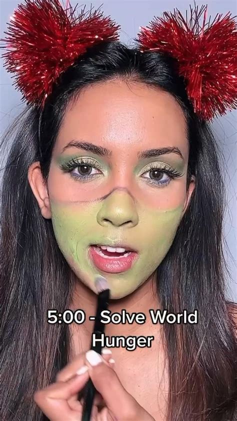 GRINCH’S SCHEDULE (grinch Christmas makeup) | Makeup routine, Natural makeup, Grunge makeup