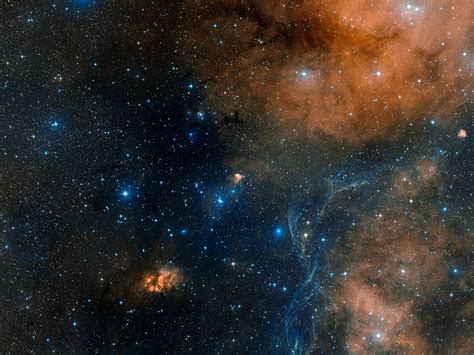 Astronomy Cmarchesin: The Light and Dark Face of a Star-Forming Nebula