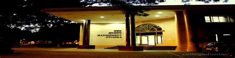 DOMS IIT Roorkee Ranking 2023: NIRF, IIRF, QS World University Rankings ...